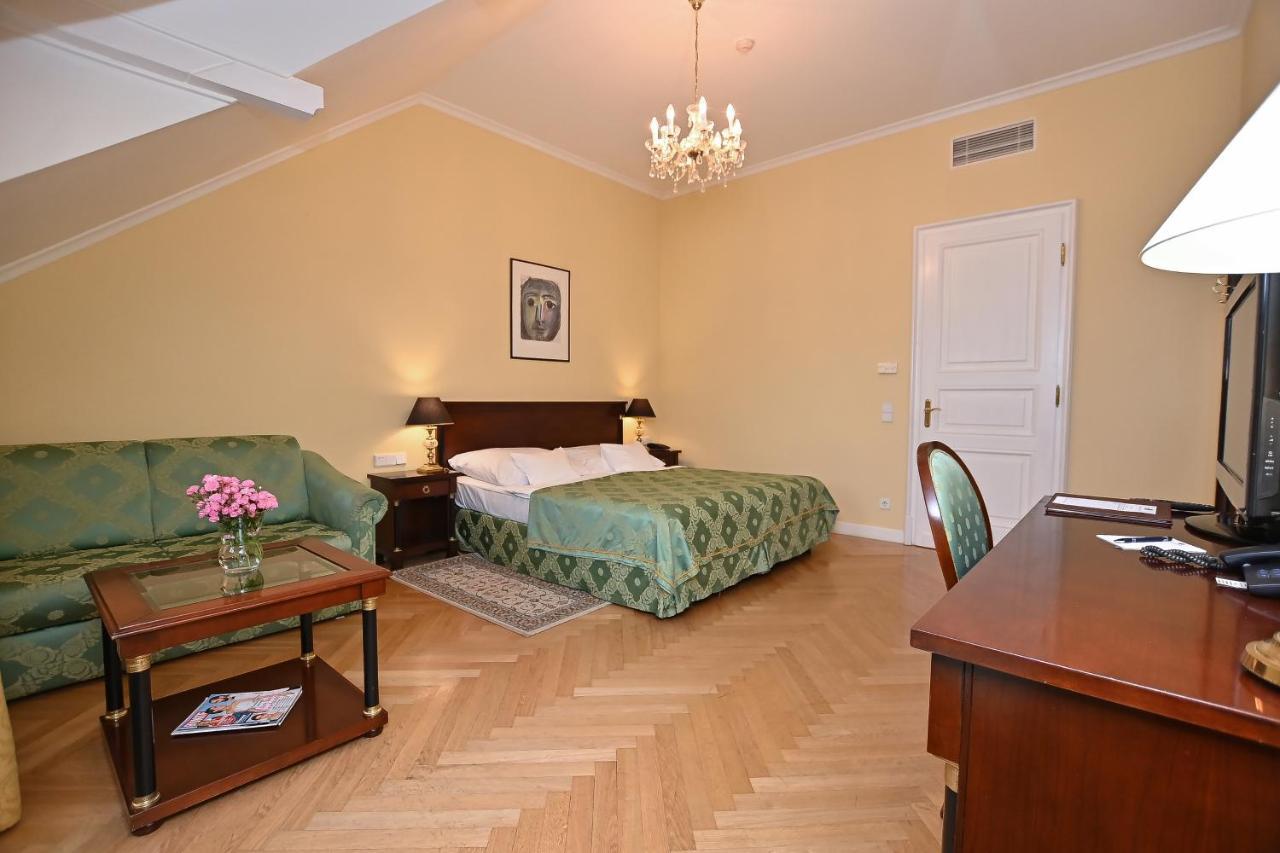 Castle Hotel Grof Degenfeld Superior Tarcal Εξωτερικό φωτογραφία