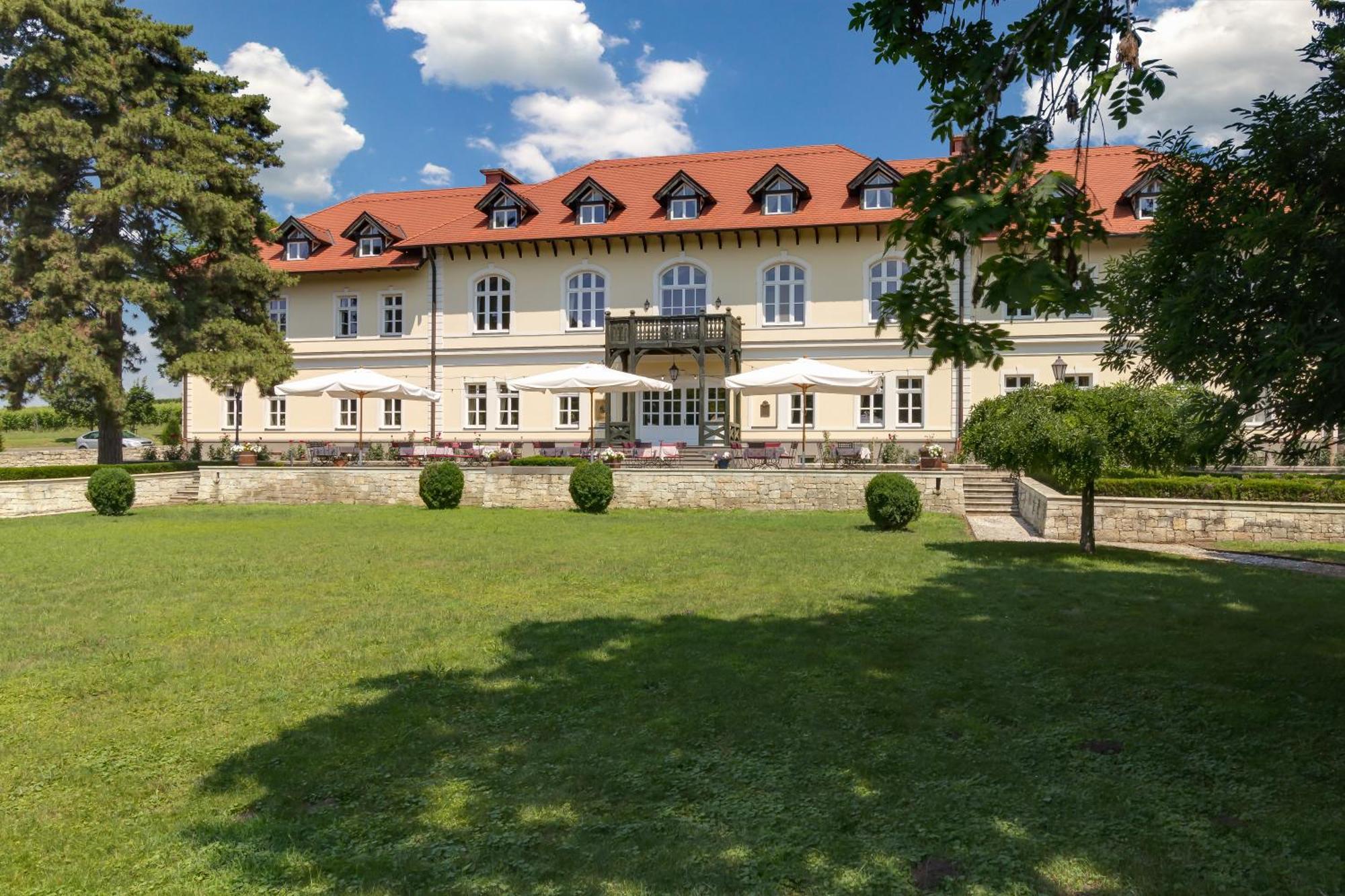 Castle Hotel Grof Degenfeld Superior Tarcal Εξωτερικό φωτογραφία